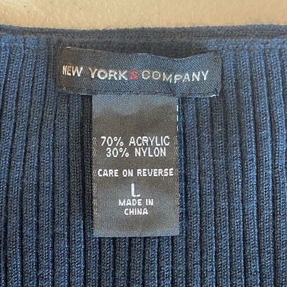 New York & Company Navy Short Sleeve One Button Cardigan Size L - Picture 3 of 4